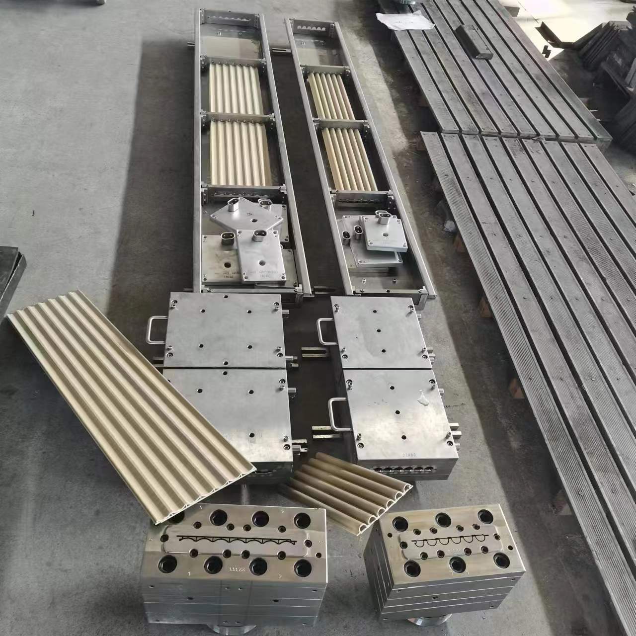 PVC木塑、發(fā)泡模具
